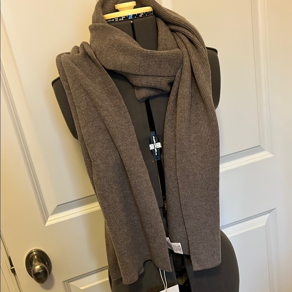 Everlane Cabin Scarf - taupe melange